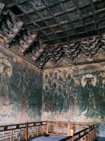 迁建后的龙虎殿